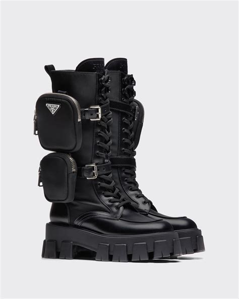 bota prada tratorada|Bota Monolith em couro escovado e nylon Preto .